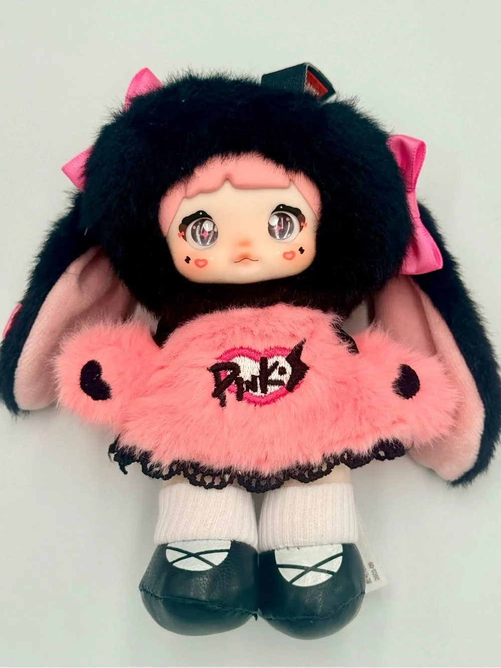 NEW - Nommi Pink ENERGY Series Plush Pendant - BELLA 🩷🖤 - Picture 6 of 9